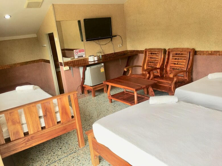 Hotel Teepak Suanmon