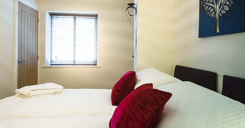 Romneys Apartments And Suites