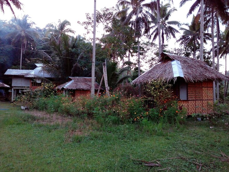 Hostal Batuan Hammock Hostel
