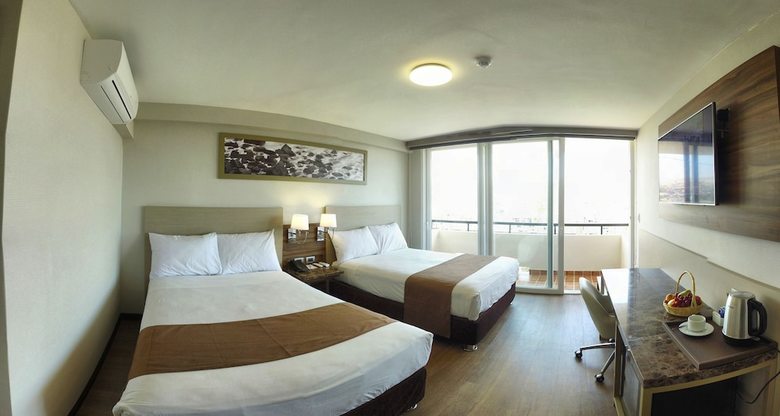 Dm Hoteles Moquegua