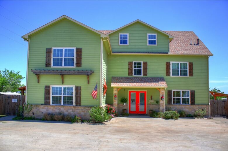 The Big Green House Bed & Breakfast