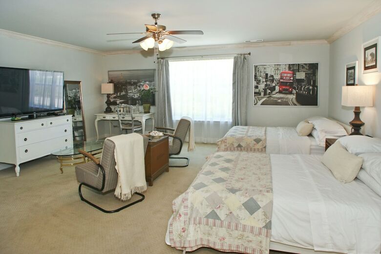 The Big Green House Bed & Breakfast