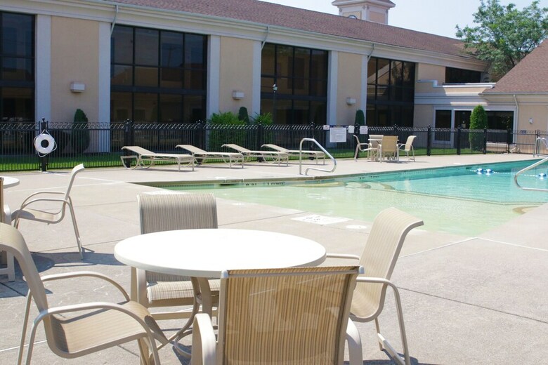 Hotel Best Western Plus Galleria Inn & Suites