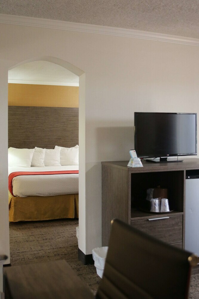 Hotel Best Western Plus Galleria Inn & Suites