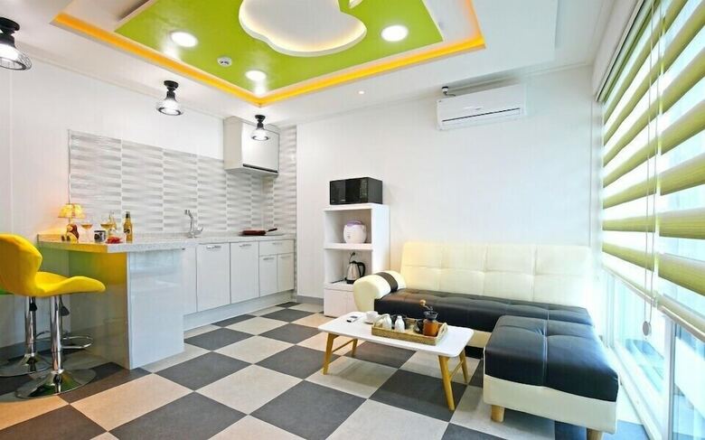Gyeongju The One Pension - Blue