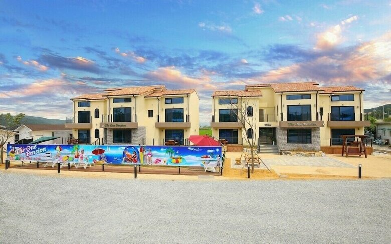 Gyeongju The One Pension - Blue