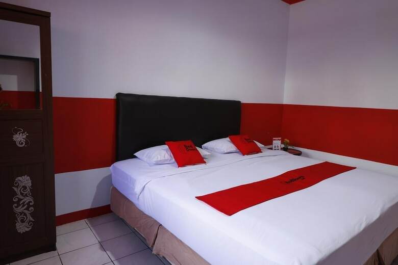 Hotel Reddoorz Plus @ Samratulangi Manado