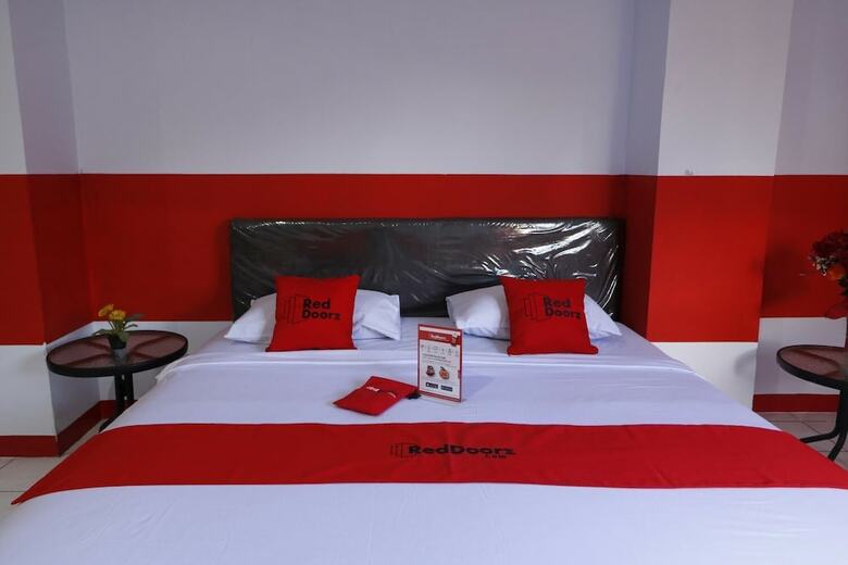 Hotel Reddoorz Plus @ Samratulangi Manado