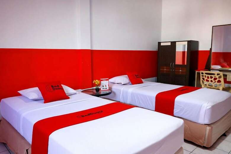 Hotel Reddoorz Plus @ Samratulangi Manado