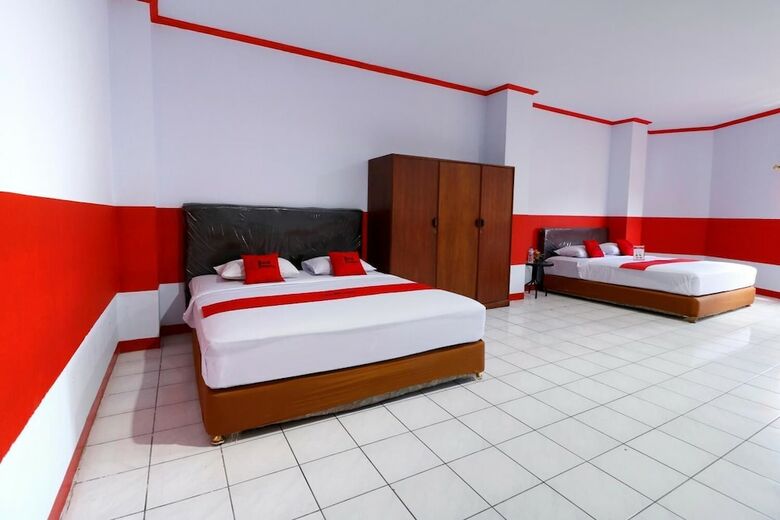 Hotel Reddoorz Plus @ Samratulangi Manado