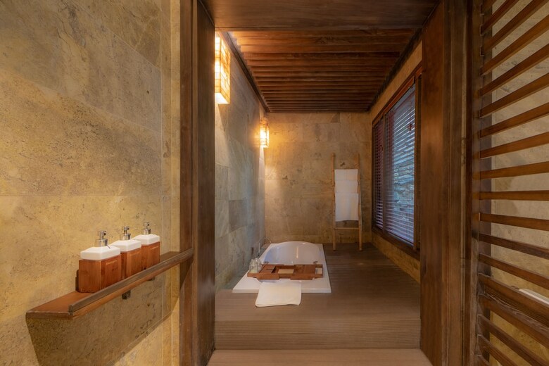 Hotel Melia Ba VI Mountain Retreat