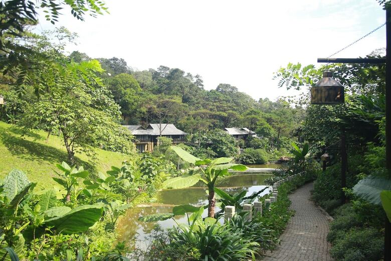 Hotel Melia Ba VI Mountain Retreat