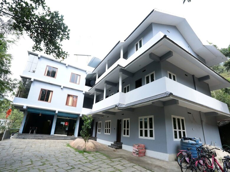Hotel Oyo 10387 Edakkal Holiday Home