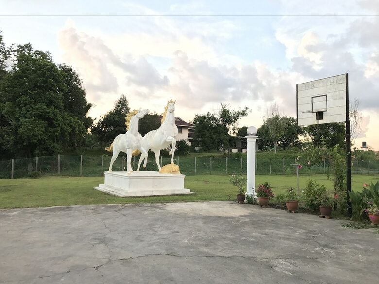 Pulutan Heritage House