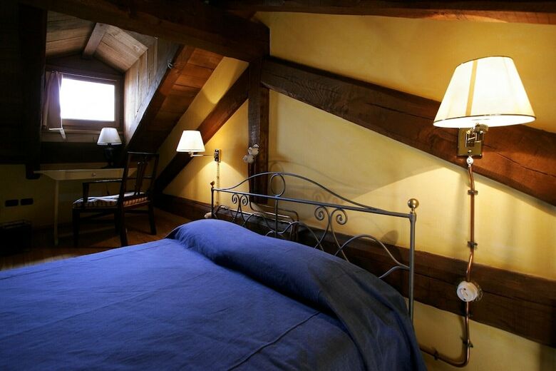 Hotel Foresteria Conti Roero