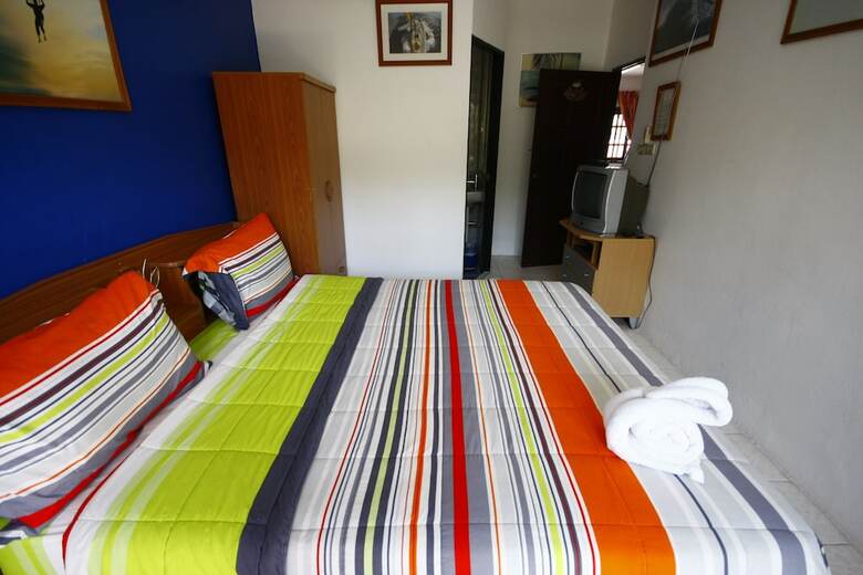 Summer Breeze Inn Hotel