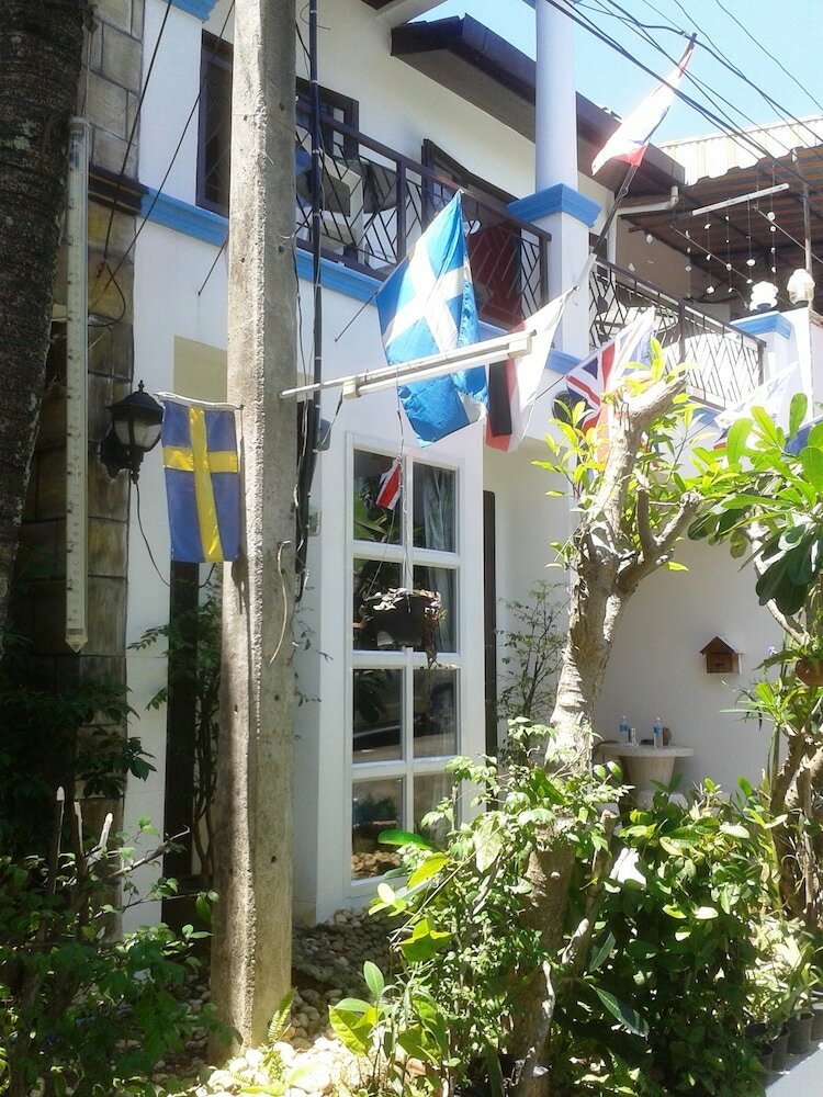 Summer Breeze Inn Hotel