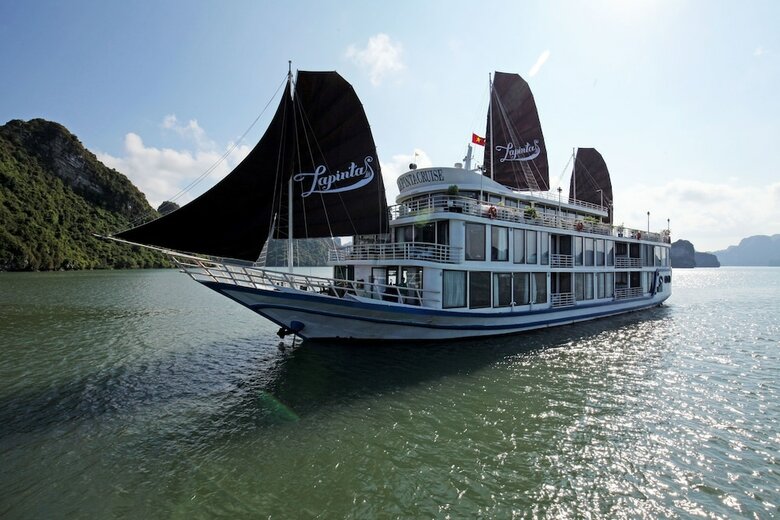 La Pinta Cruise