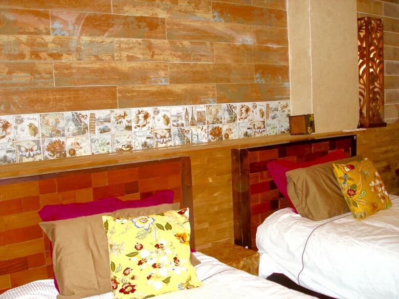 Hotel Home & Teak Homestay