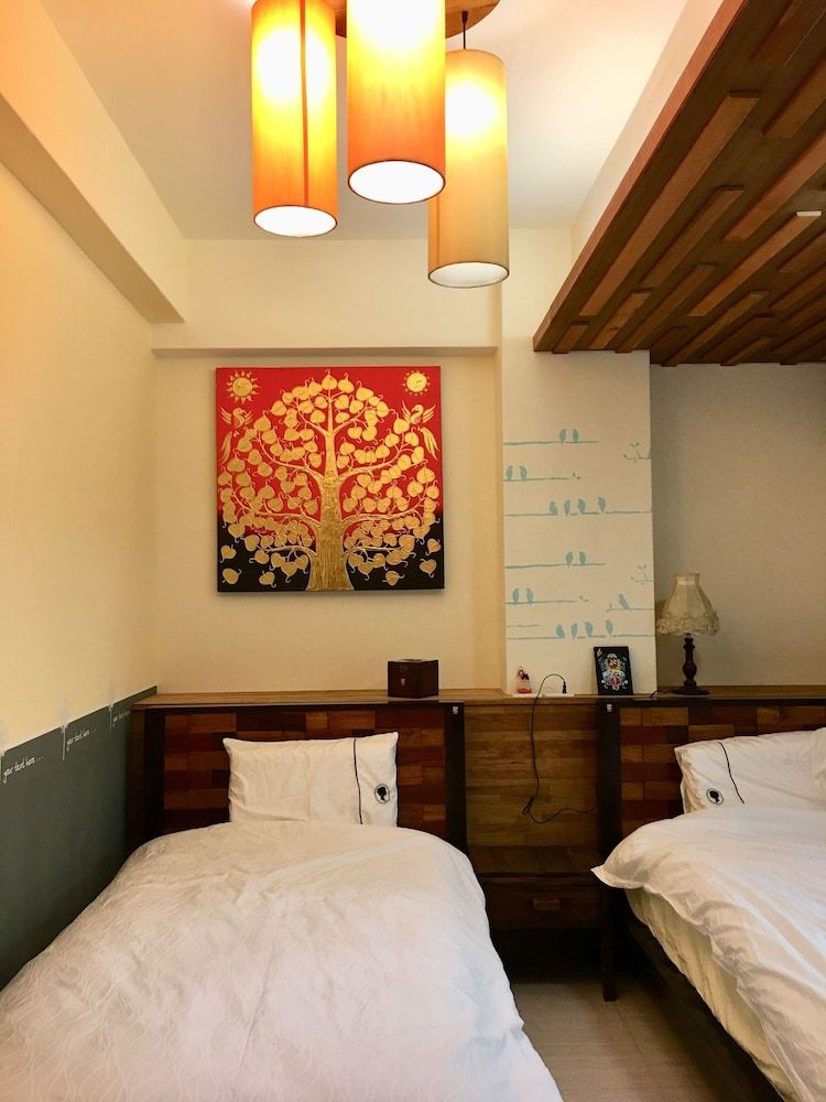 Hotel Home & Teak Homestay