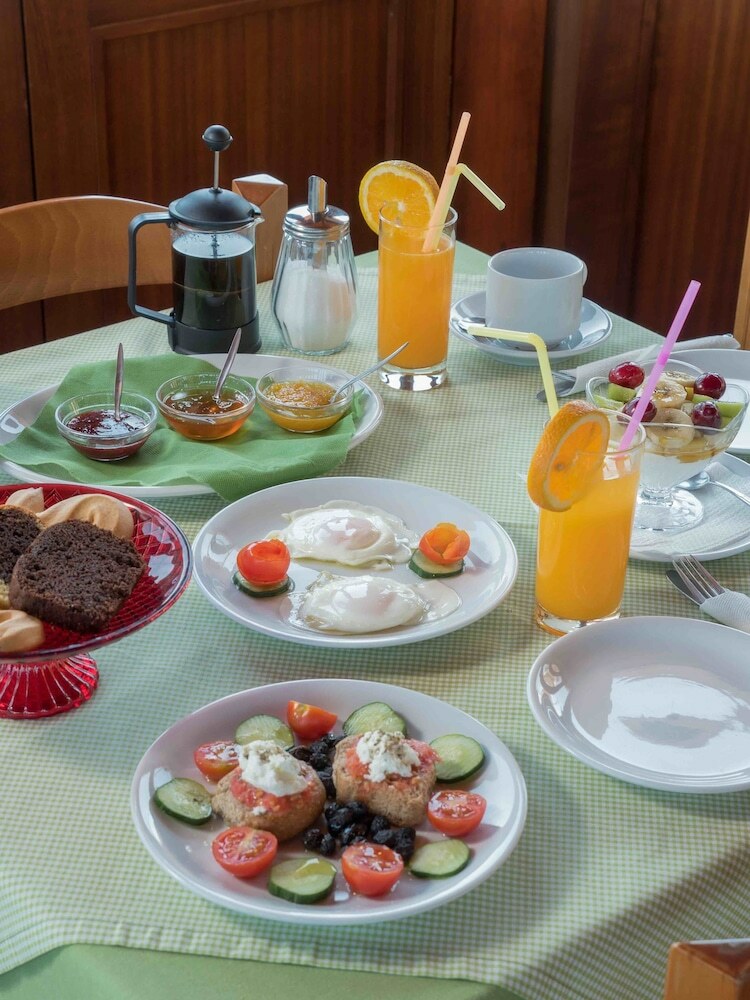 Hotel Petritos Rooms And Studios