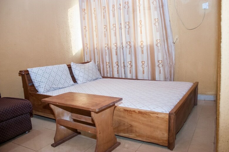 D Jos Hotel