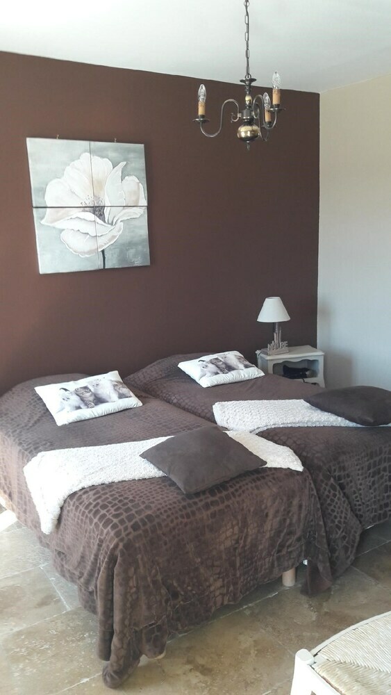 Bed & Breakfast Domaine de Prefaissal 2