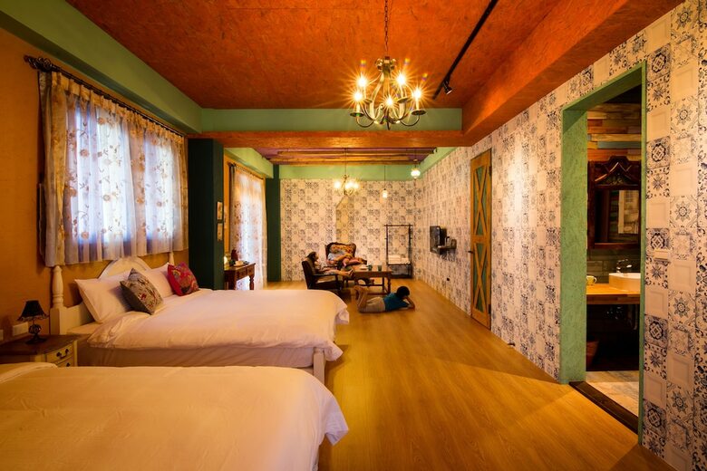 Bed & Breakfast Fly Inn Yilan