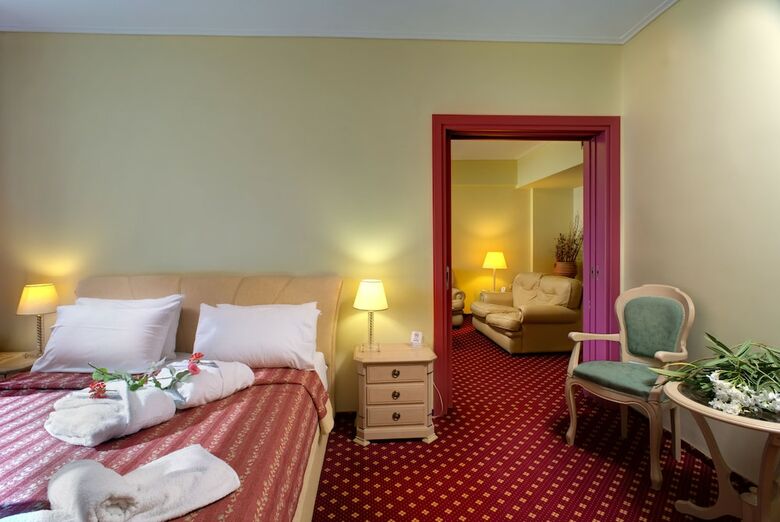 Angelika Pallas Hotel