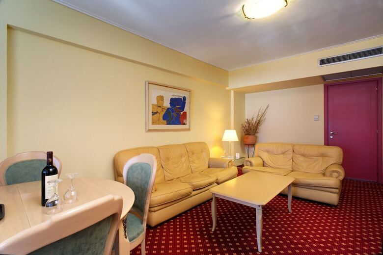 Angelika Pallas Hotel