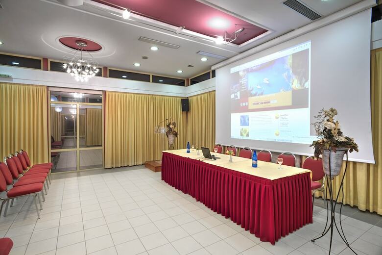Angelika Pallas Hotel