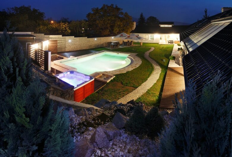 Lux Hotel Onyx