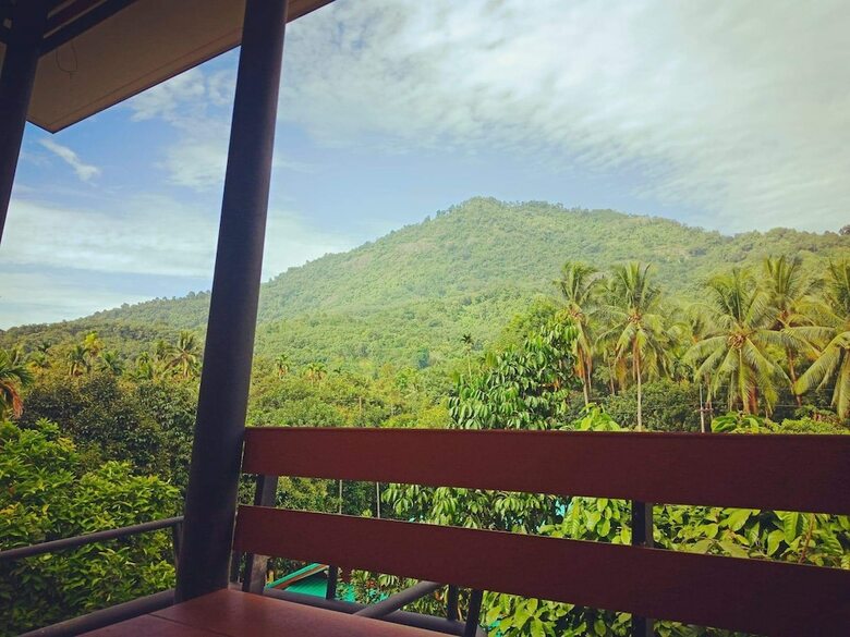 Hotel Baan Bhuriwat Kiriwong