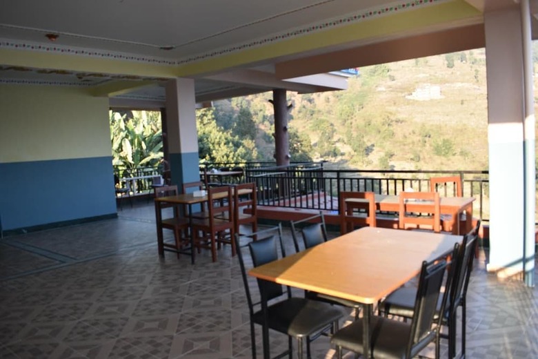 Hotel 360 Lakefront Restro And Lodge