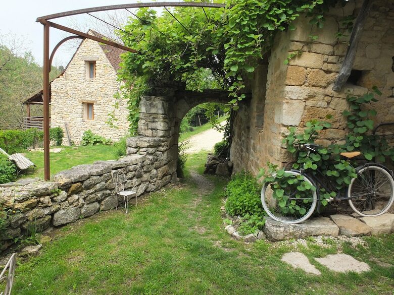 Hotel Sur Le Chemin Des Sens