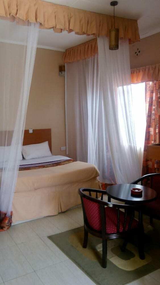 Hotel Savannah Lodge Nguluni
