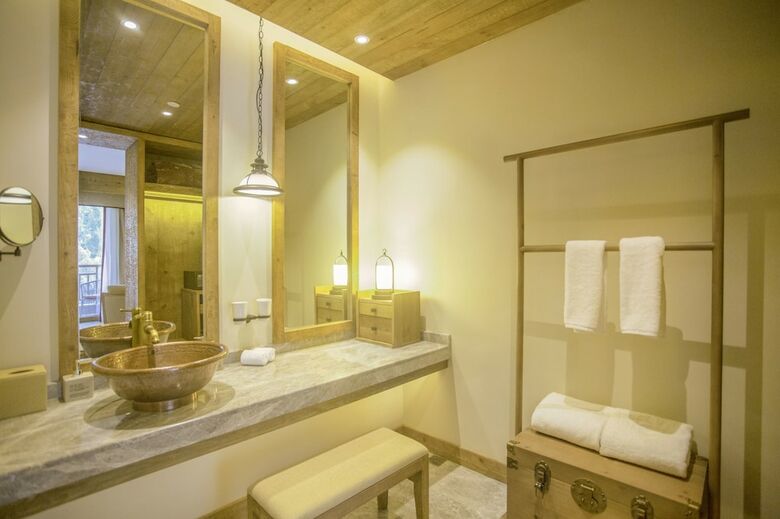 Hotel Lux Tea Horse Road Deqin Benzilan