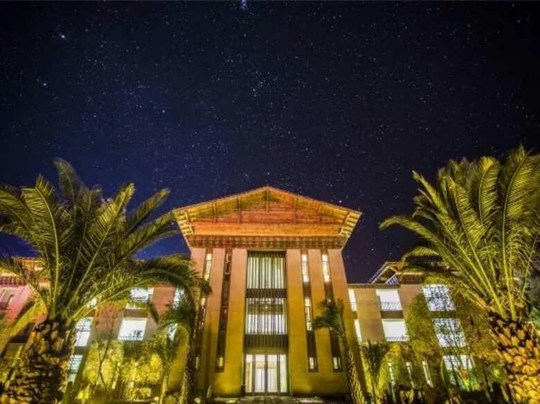 Hotel Lux Tea Horse Road Deqin Benzilan