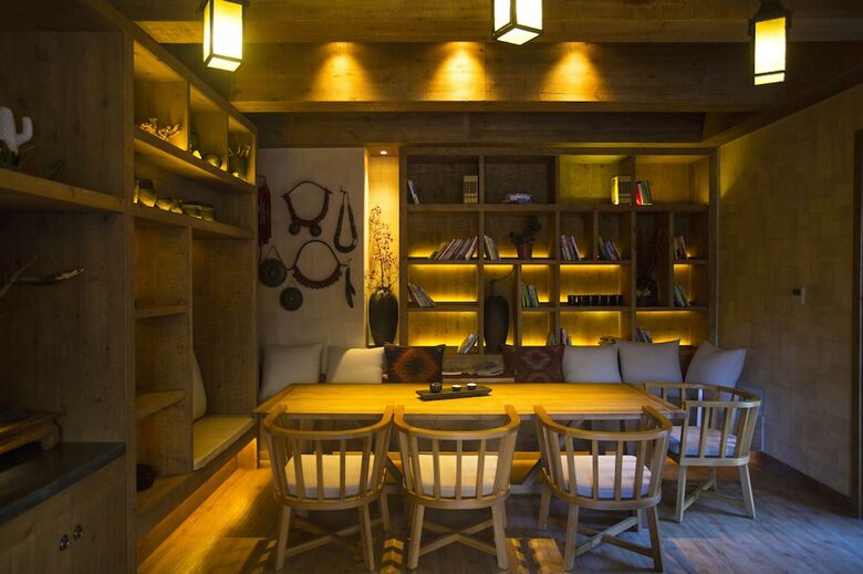 Hotel Lux Tea Horse Road Deqin Benzilan