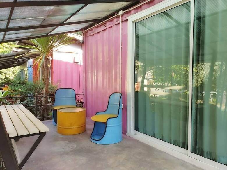 Hotel Mine Boxes Resort