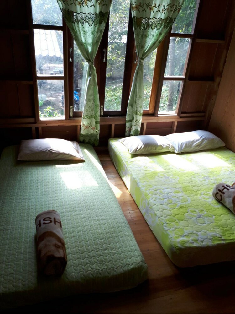 Hotel Petchkiri Homestay