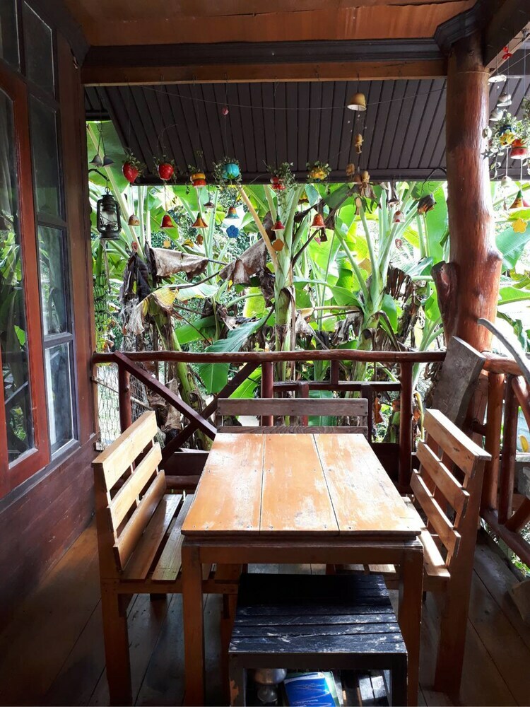Hotel Petchkiri Homestay