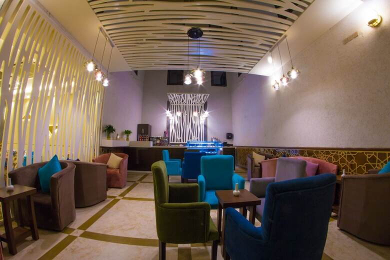 Gold Hotel