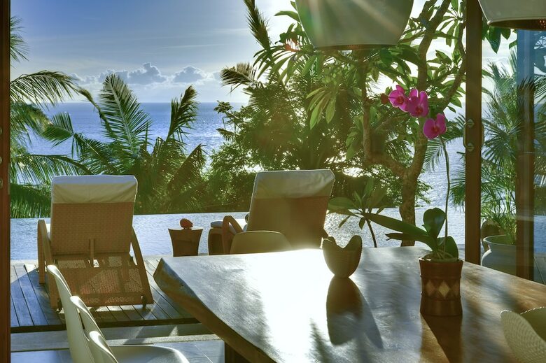 Bed & Breakfast Malimbu Cliff Villa