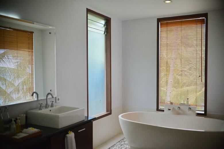 Bed & Breakfast Malimbu Cliff Villa
