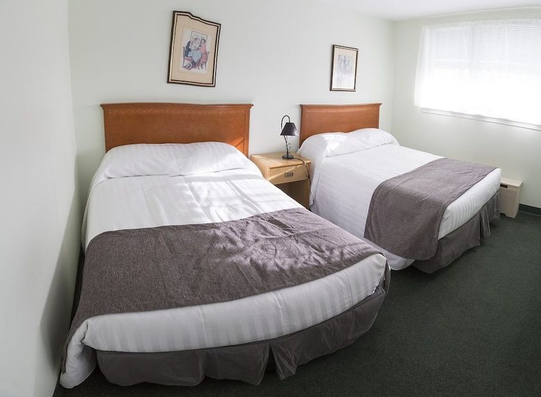 Hotel Asessippi Inn