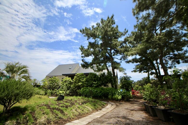 Jeju Herb Pension Oz