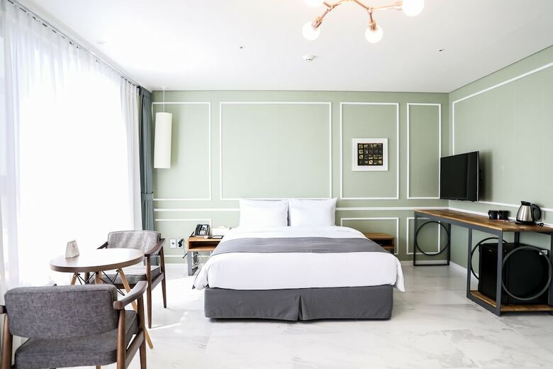 Jk Blossom Hotel