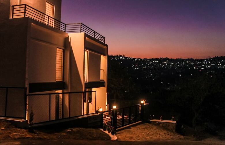 Villa Silver Mist
