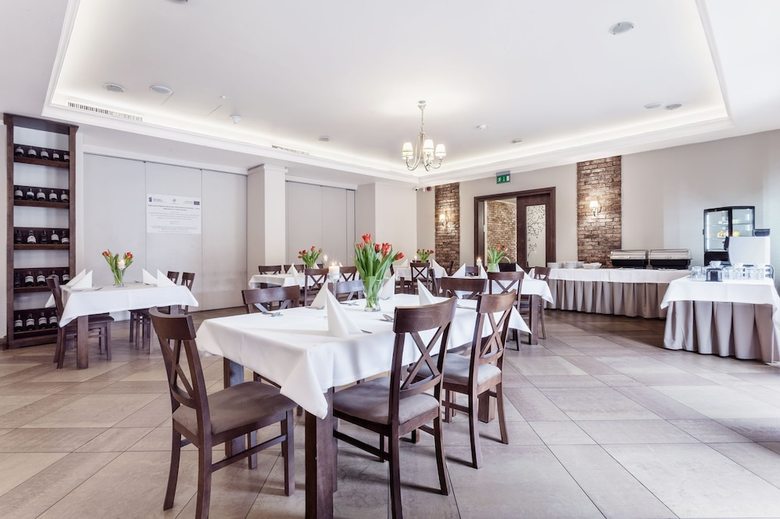 Hotel Modrzewiowy Dwor